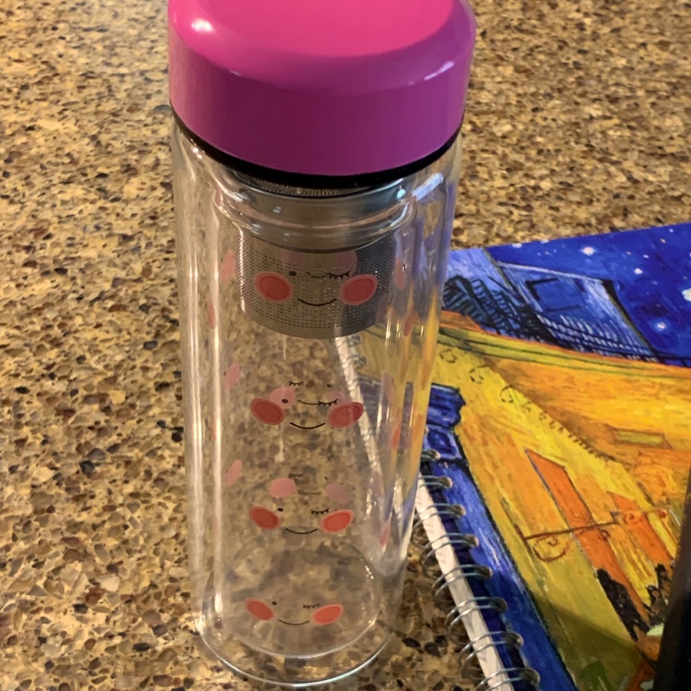 Glass tea tumbler. Tea leaf holder, for cold drinks.